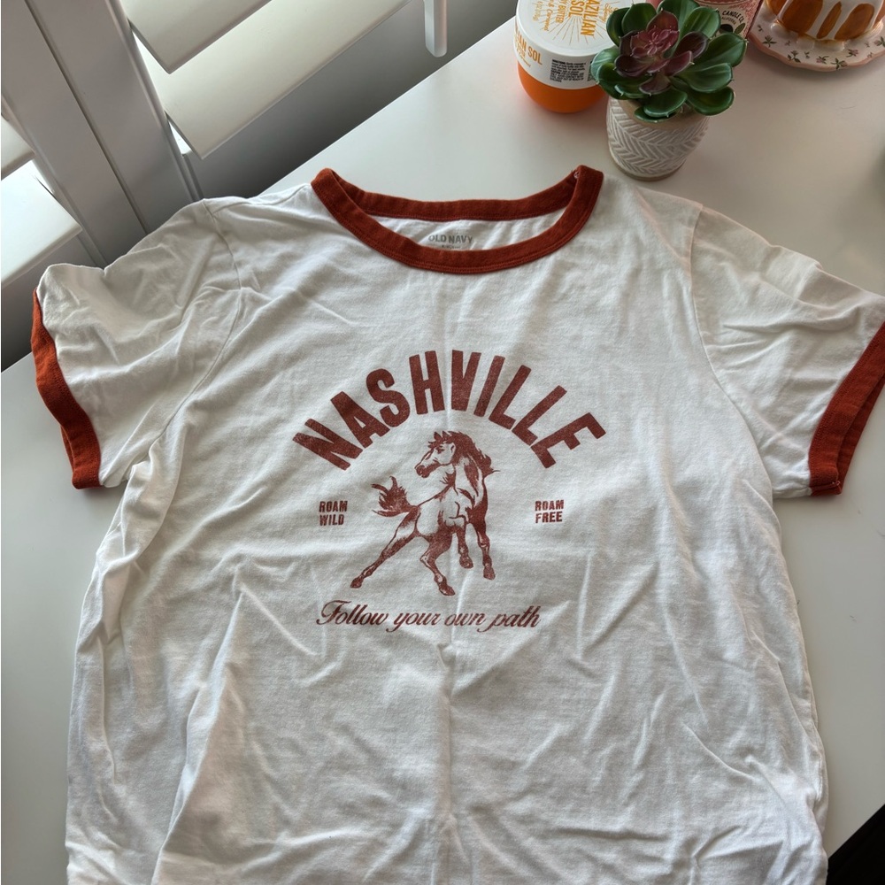 Old Navy Nashville Ringer Tee Medium